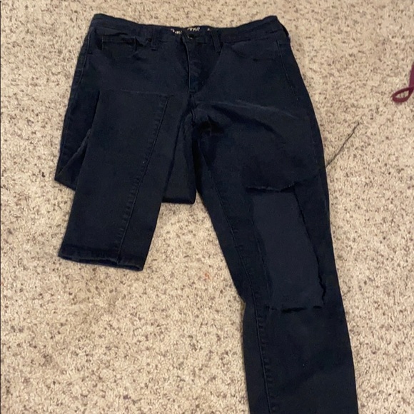 Jeans - Picture 1 of 3